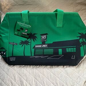 Trader Joe’s large insulated bag. Brand New!